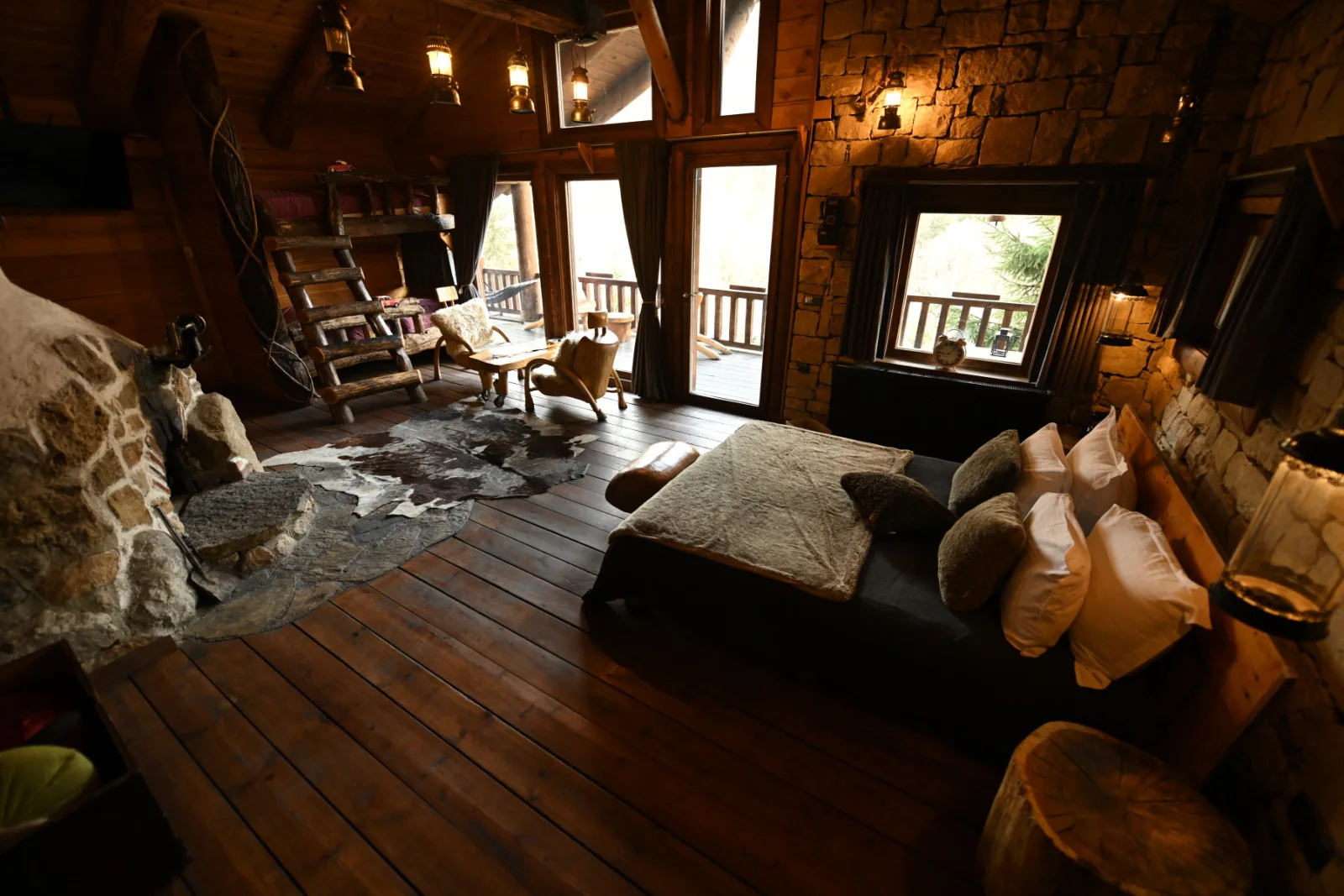 Grumpy's House (Upstairs)