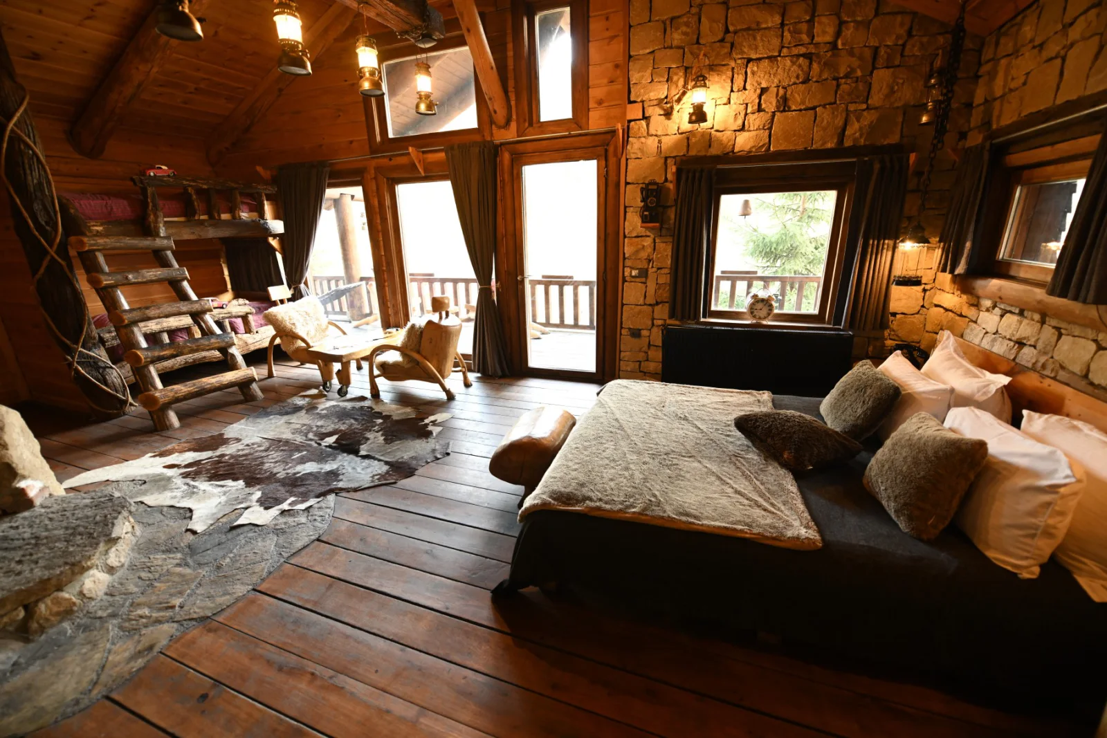 Grumpy's House (Upstairs)