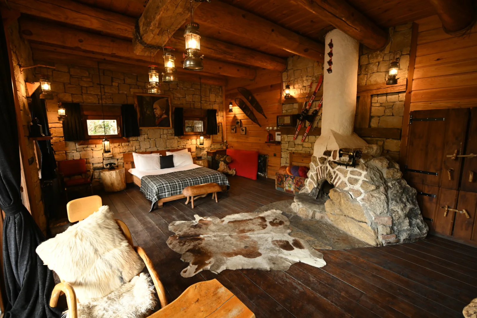 Grumpy's House (Upstairs)